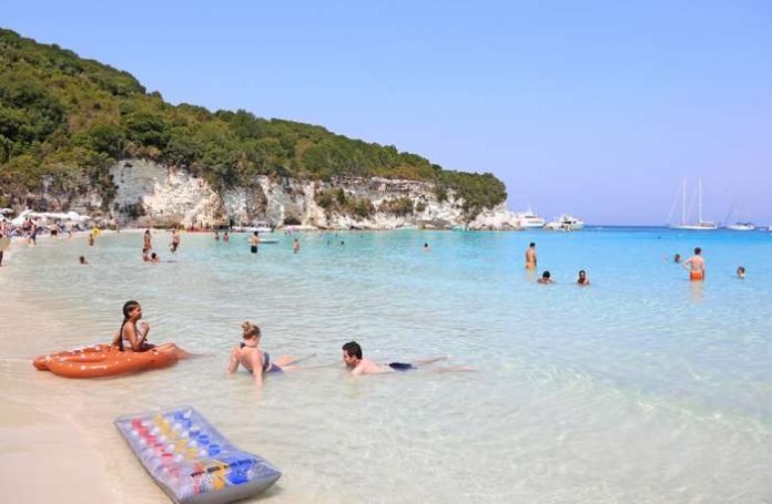 Best Beaches in Paxos, Greece 2026 Voutoumi beach Antipaxos Ionian islands Greece_tn