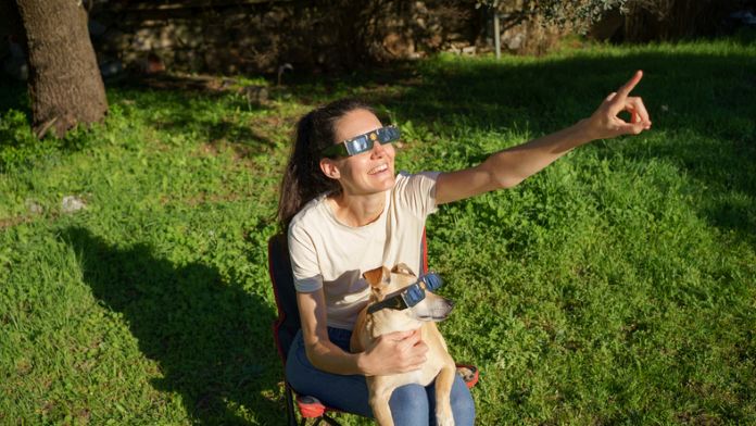 glasses for solar eclipse